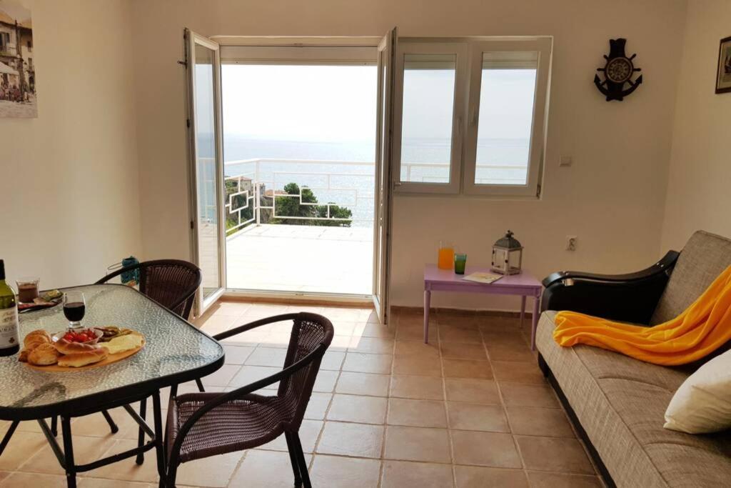 Apartman Aleksandra Ulcinj Esterno foto